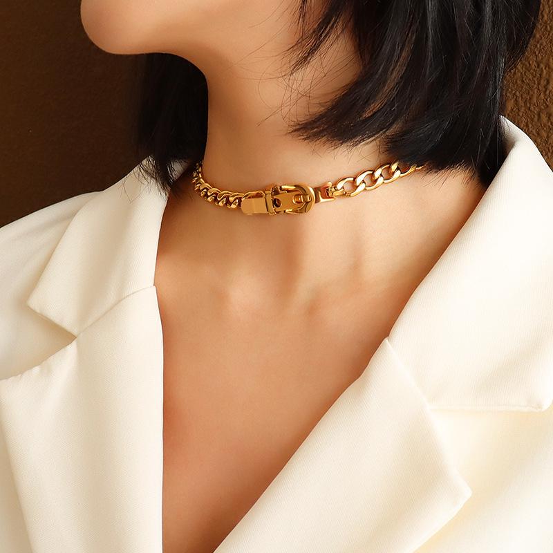 Exaggerated European-American Belt Buckle Necklace: NK Chain Clavicle Titanium Steel 18k Gold Choker for Women - P981