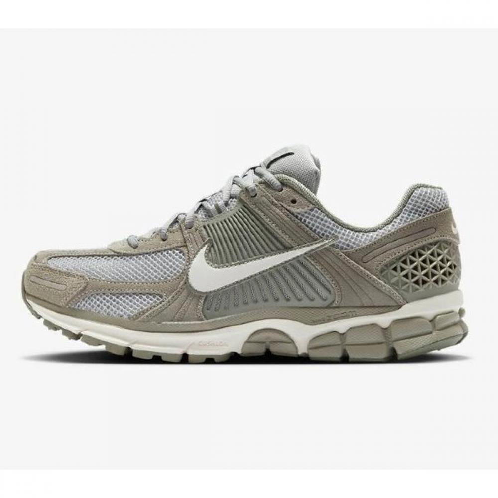 

Nike M зумM воМеро 5 Дд4 Хф1553 002 1.HF1553 002 250