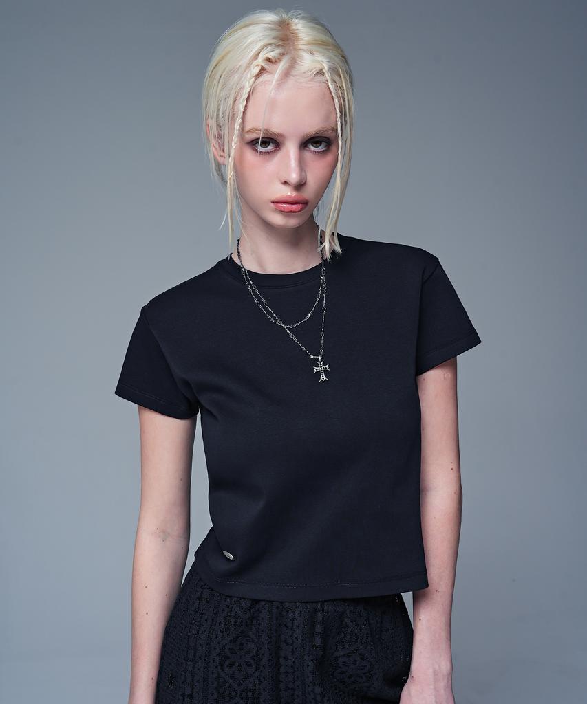 AVANDRESS Elin Matte Round Neck T-Shirt_4 Colors
