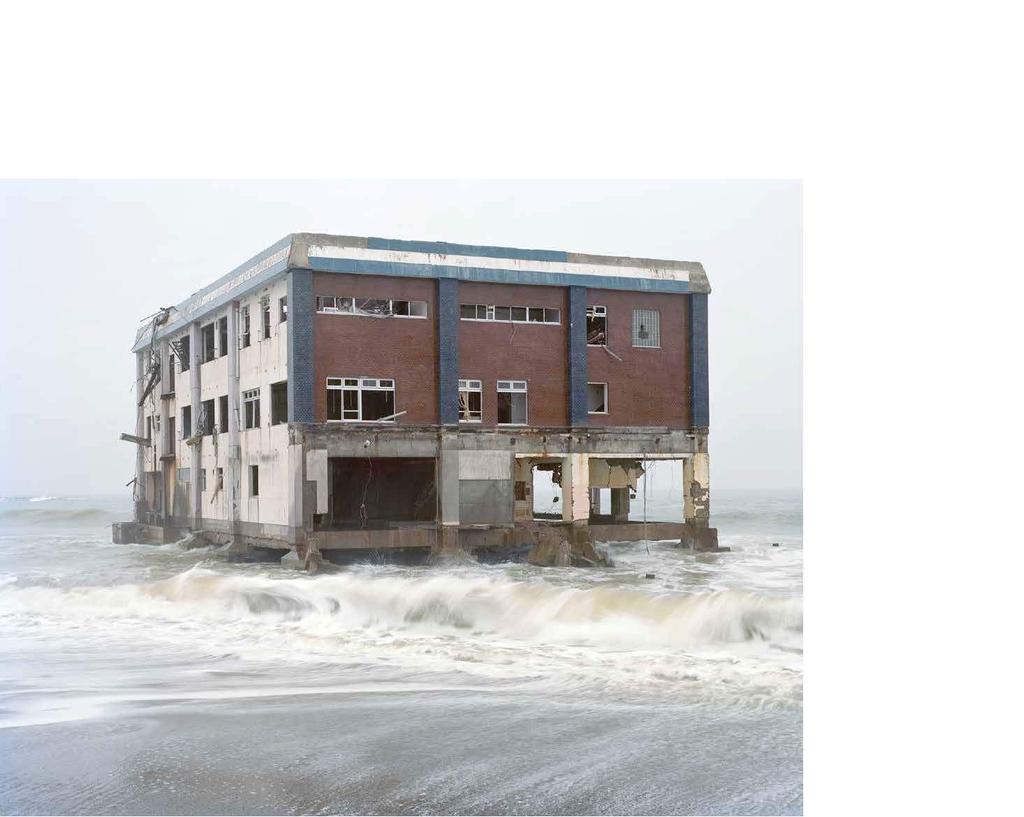 Tohoku Lost, Left, Found Tsuyoshi Yamagishi photo book ((LIXIL Publishing))