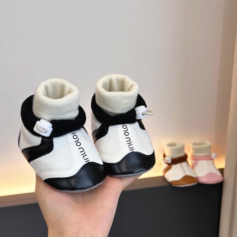 Non-Slip Baby Pre-Walker Shoes for 0-1 Year Olds - Soft Bottom, Spring/Autumn, Secure Fit for Newborns & 3-6 Month Boys & Girls