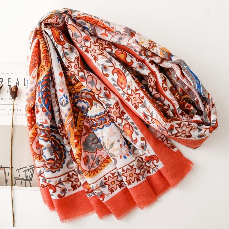 Bohemia Styles Winter Women Viscose Scarf Soft Retro Paisley Shawl Cotton Linen Feeling Tassel Pashmina Muslim Hijab Wrap Lady