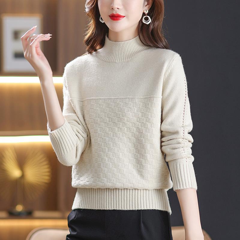 Semi-turtleneck bottoming shirt for women's autumn and winter, new winter thickened sweater, short knitted sweater