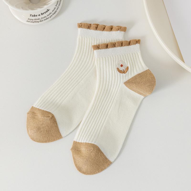 5/10 Pairs Comfortable Casual Spring Summer Socks for Women Short Calf Academic Style Boat Socks Low Top Striped Embroidered Bear Short Socks