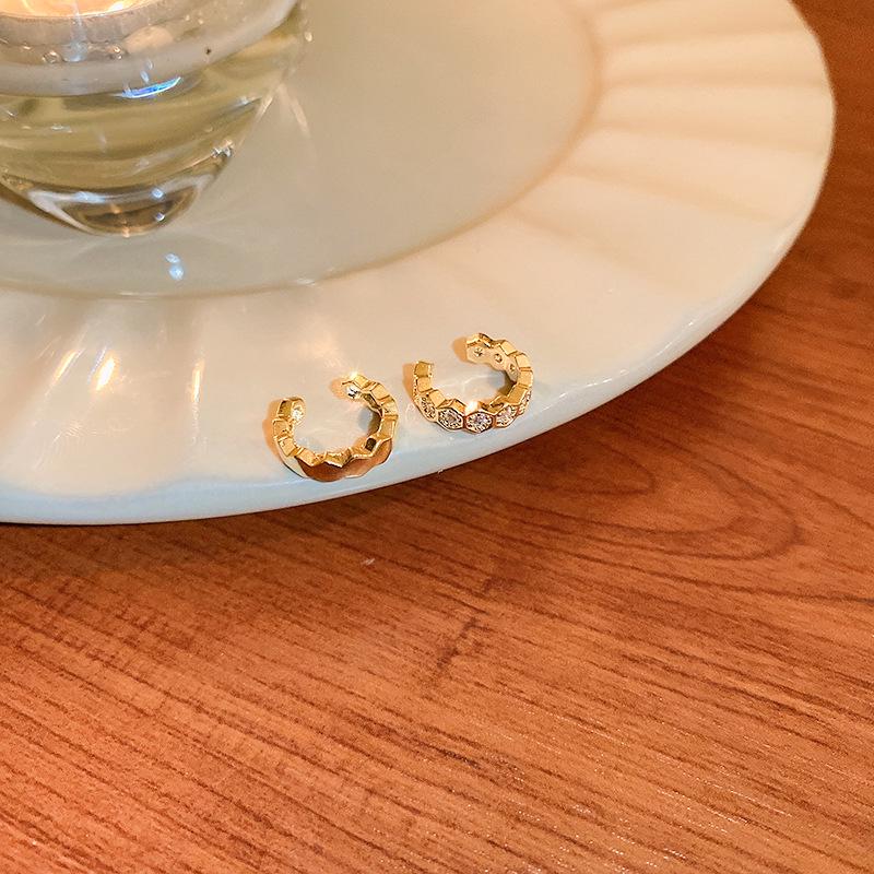 Rhinestone Zircon Ear Cuff Trio: No-Pierce, High-End Cartilage Clips for Women, Cold Temperament Style.