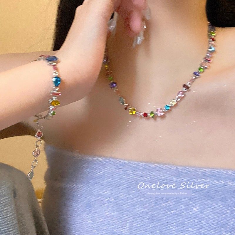 

Сладкое дофаминовое цветное конфетное ожерелье 2024 Новое поступление Дизайн Причудливая мода Дикая ключичная цепочка Украшение Color zircon bracelet [single]]