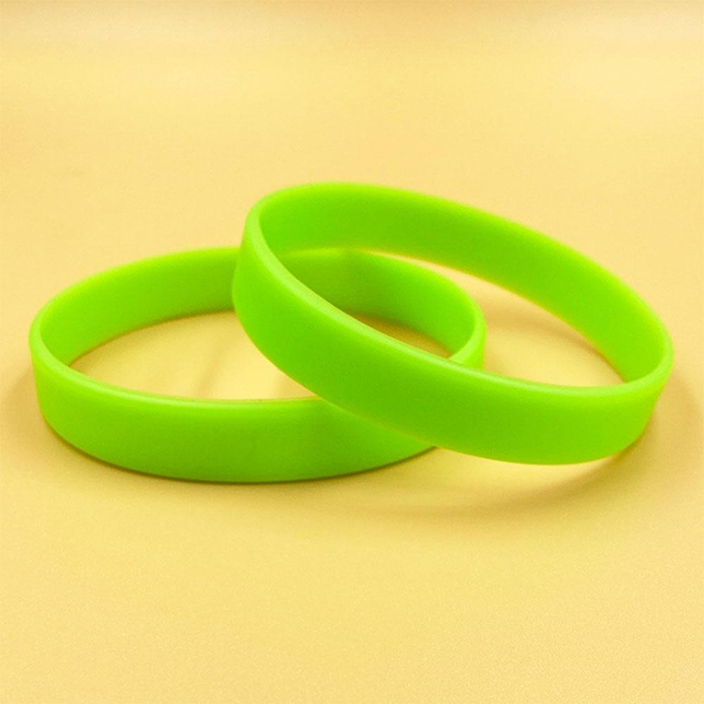 SW 2 PZ Braccialetto in Silicone Personalizzato Cinturino da Polso Colore Solido Cinturino da Mano Casual Anello di Gomma Braccialetto Sportivo in Gel di Silice Cinturino da Polso