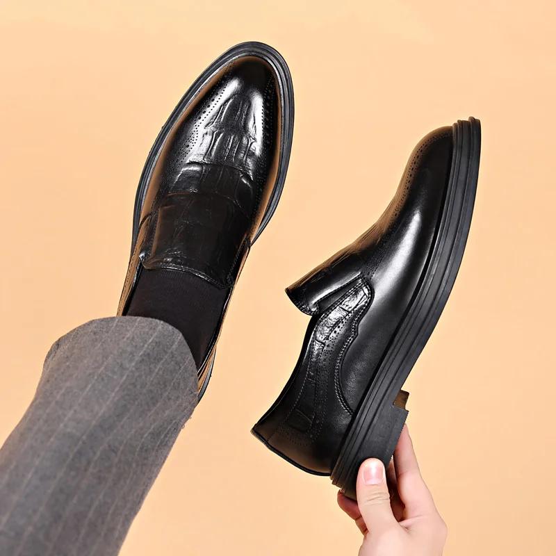 Fashion Men Formal Shoes Brogur Luxury Brand High Quality Point Toe Chelsea Shoes Men Glitter Leather Party Shoes Zapatos De Vestir