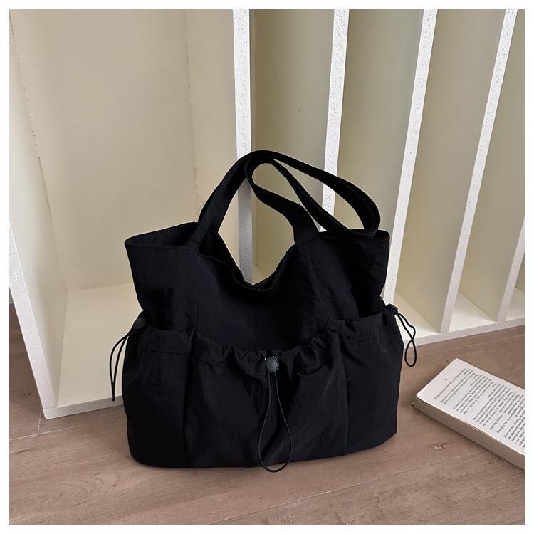 

New Fashi Nyl Shoulder Bag Women Large Capacity Casual Tote Bag Lazy Style Versatile Crossbody Purse Minimalist Commute Bag чёрный