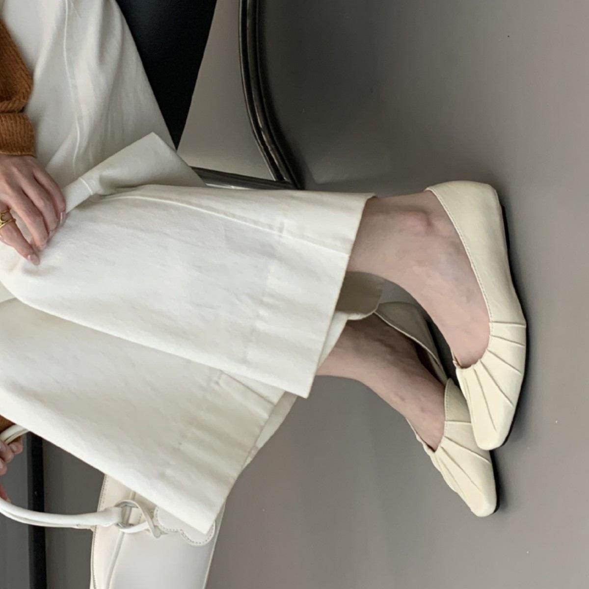 

Spring Fashion Foot Cover Shallow Mouth French Retro Style Square Head Fold One Pedal Flat Sole Shoes Women 40