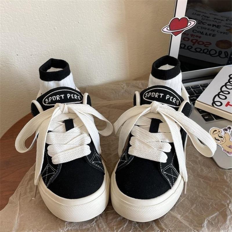 Women's Low Top Canvas Sneakers Lace Up Platform Casual Shoes