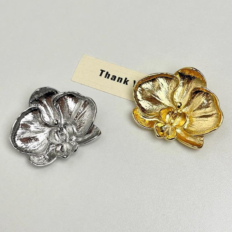 Vintage Phalaenopsis Brooch For Women Girls Exquisite Fashion Metal Flower Corsage Pins Party Dress Jewelry Accessories Gifts