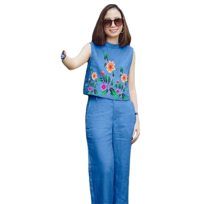 Fashionable, Comfortable and Casual Summer Sleeveless Printed Round Neck Top Suit for Women