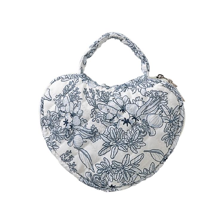 Florals Heart Makeup Organizers Quilted Water Resistant Cosmetic Bag for Travel Portable Toiletry Storage Women Use