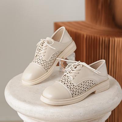 Fashion Square Toe Cutout Leather Flats Women Lace Up Breathable Oxford Shoes 41-43 Big Size Black/white Fretwork Brogue Shoes for Woman