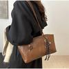 European American Retro Tote Bag, Korean Fashi Shoulder Bags Advanced Simple Handbag New Large Capacity Pendant Versatile Bags