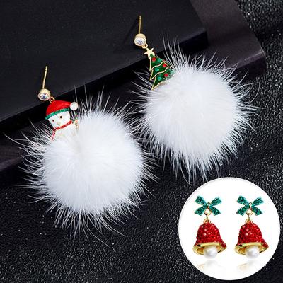 Kadın Noel Ağacı Küpeleri Ren Geyiği Kulak Çıtçıtları Asimetrik Noel Çorapları Moda Takı