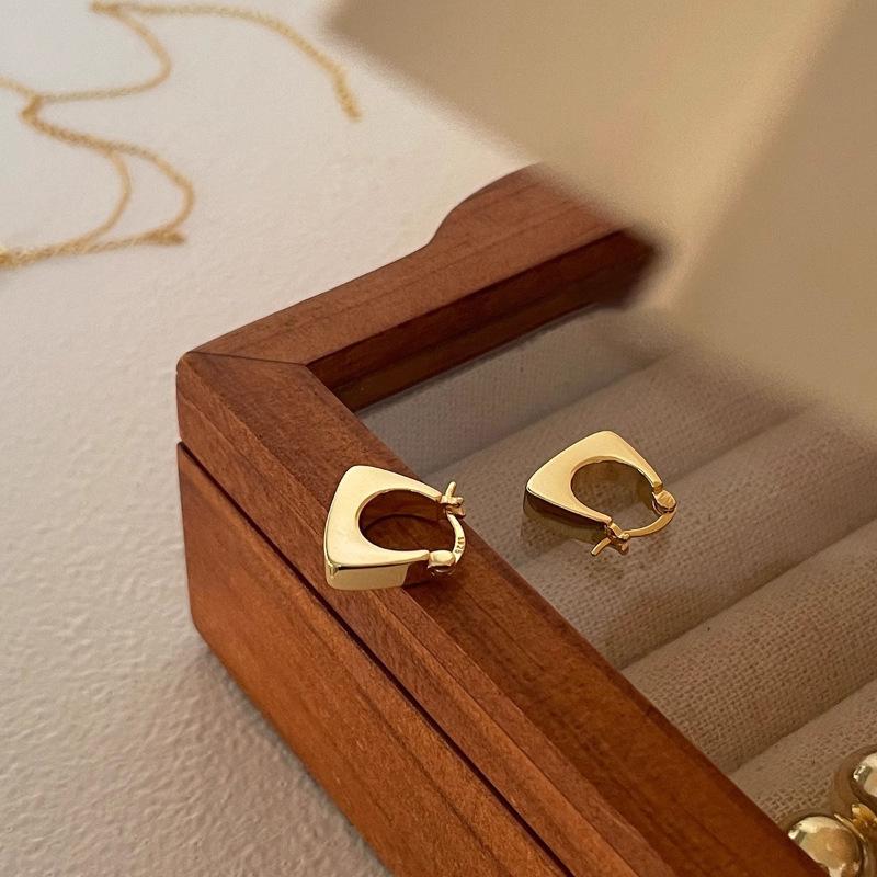 Niche U-shaped Geometric Earrings Simple Retro High-end Personality 100% Match Small Exquisite Women's Fashion Gift Earrings