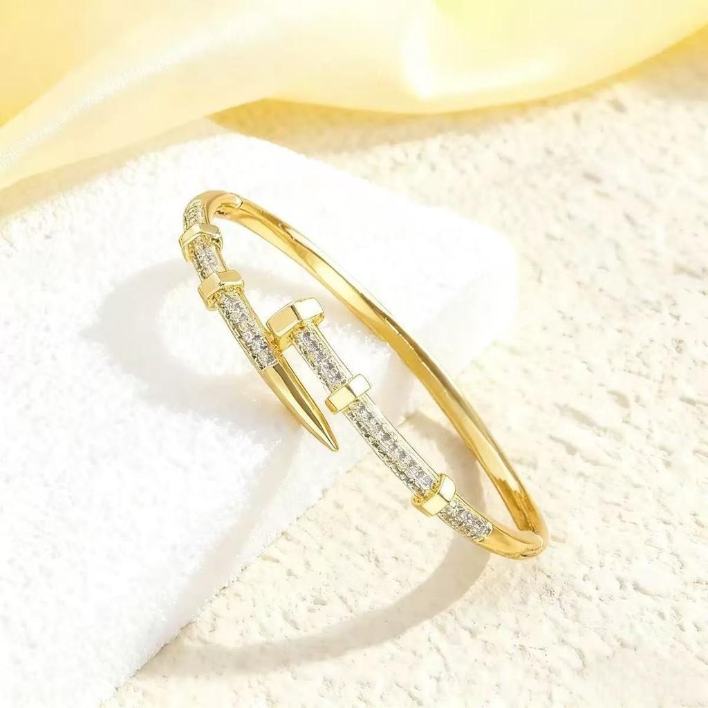Fashionable Womens Jewelry Bracelet With Zirconia And Music Note Design For Summer 2026