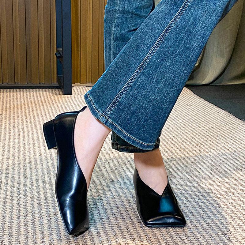 Square-Toed Single-Shoe Women'S 2025 New Soft Leather Flat Niche Designer Fashionable Women'S Shoes, Stylish And Unique