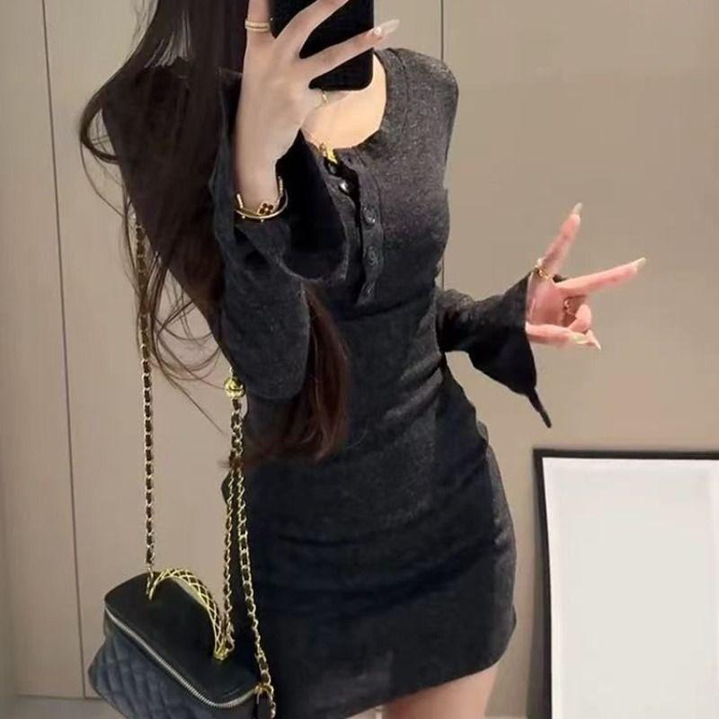 Herbst-Chic Rundhals-Langarmkleid - Schlankmachender & schmeichelhafter Hüftbetonter Stil für Damen