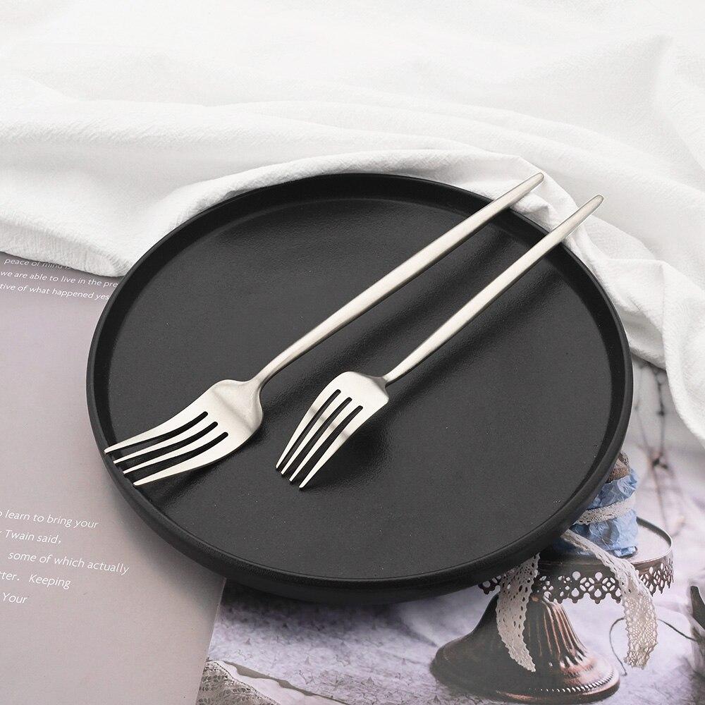 5 ks Matná stříbrná jídelní sada 18/10 Nerezová ocel Luxusní sada příborů Nádobí Nůž Dezertní vidlička Lžíce Sada příborů Vhodné do myčky nádobí