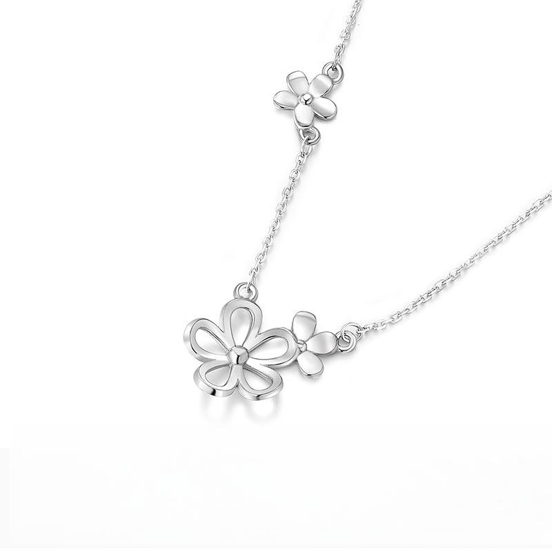 Little Fresh Forest New Year Flower Necklace with Hollow Flower Collar Chain Sweet Style