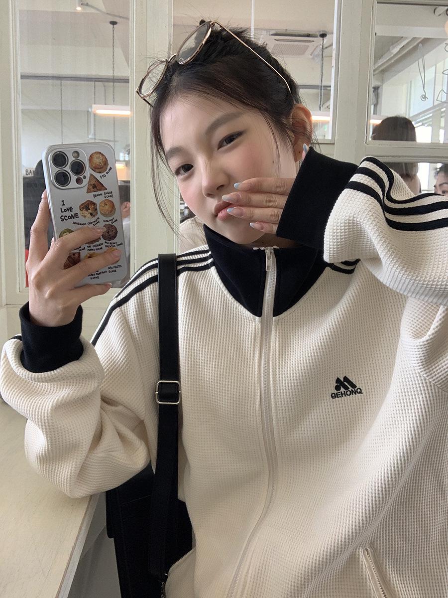 

Женская куртка-бомбер оверсайз в стиле ретро Red Pavilion Весна/Осень 2025 2XL [Recommended for 70-80 kg] абрикосовый