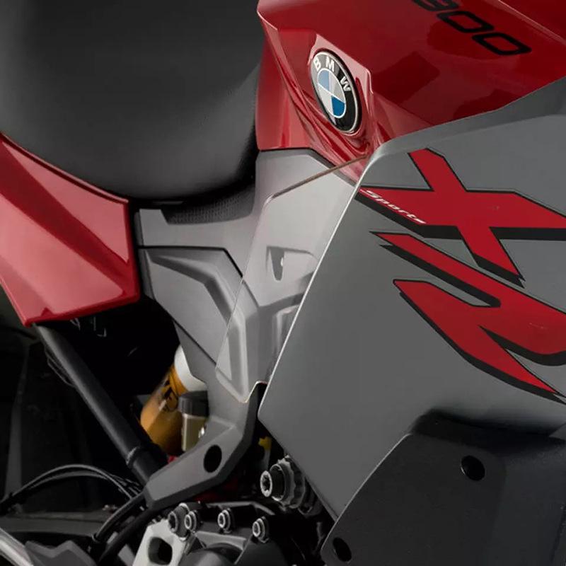 BMW F900XR Windshield Side Deflector Extension Kit