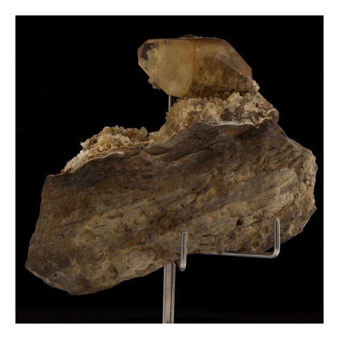 Pierres et Minéraux. Calcite. 643.50 ct. Givet, Ardennes, France.