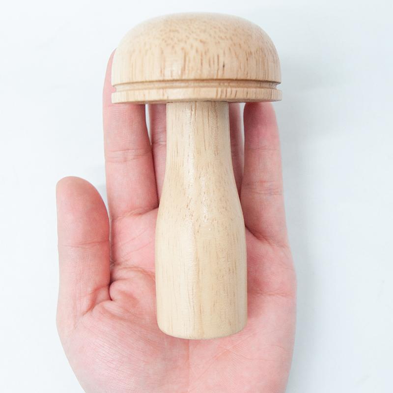 

Wooden Mushroom Repair Tool Portable Sewing Tool Storage Clothes Socks Creative Handicraft Needle Holder DIY Sewing Parts светло-серый