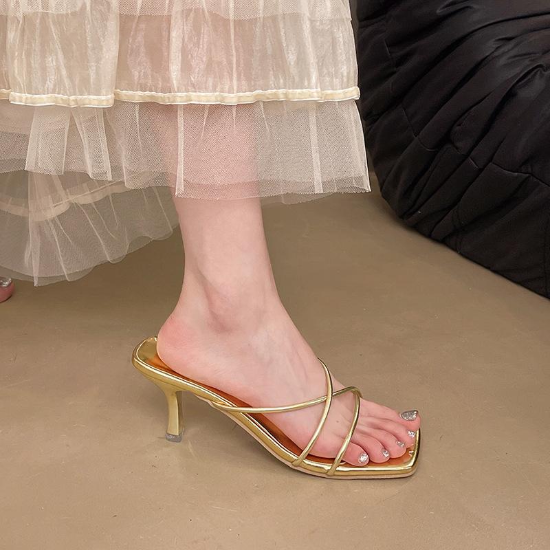 

2025 summer new fairy wind gentle lady literary simplicity thin belt square head versatile temperament high heel cool slippers 42 золотой