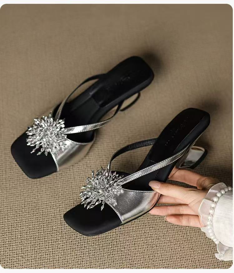 Fashion Fashionable outerwear wedge heel women's slippers in a straight line, retro silver open-toe rhinestone high-heeled sandals