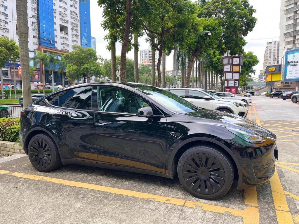 19-Inch Cyclone Wheel Hub Cap for Tesla Model Y