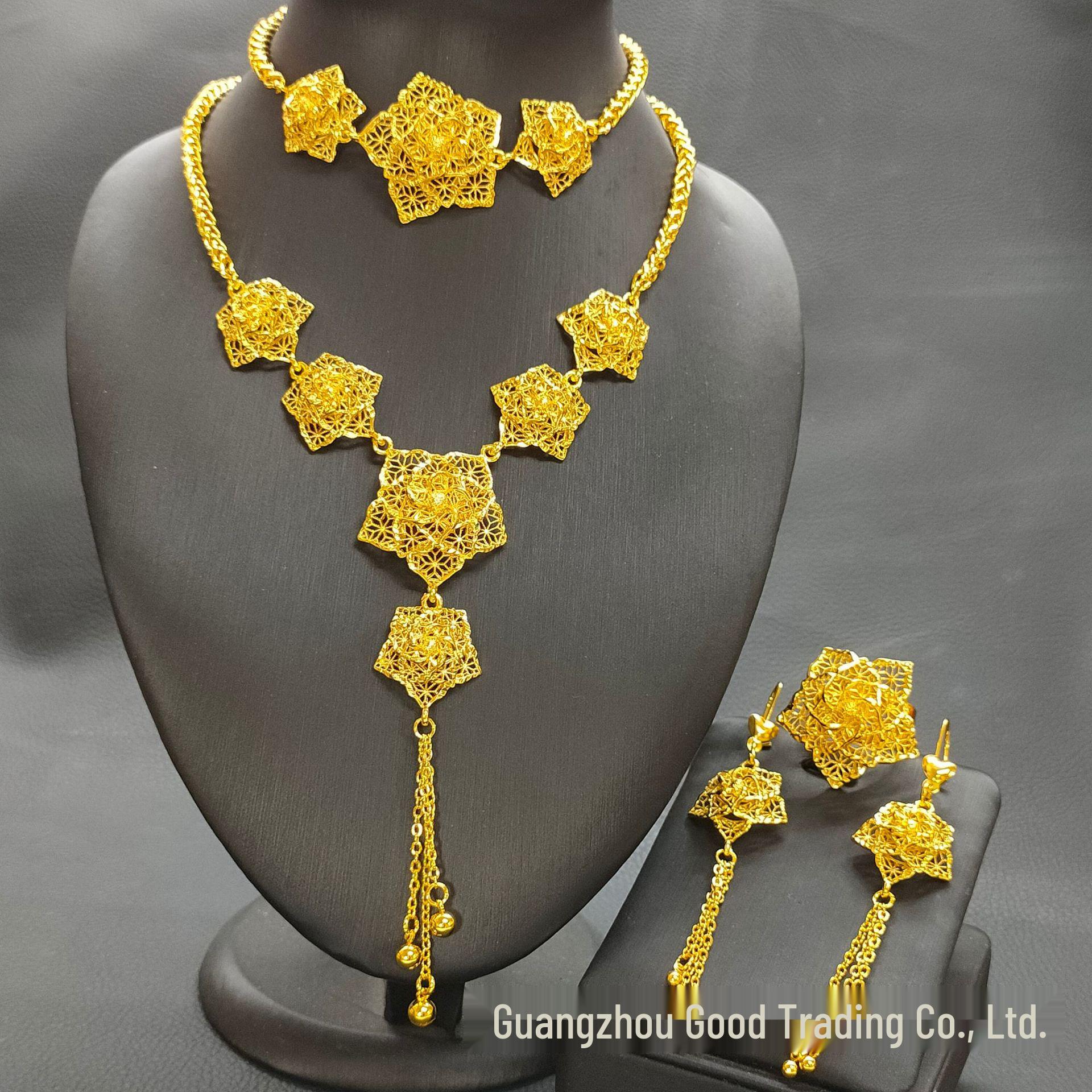 

2023 Самый продаваемый ювелирный набор с кисточками в виде цветов из 24-каратного золота: Женское колье, серьги, браслет и кольцо для свадеб 24k Gold Plated