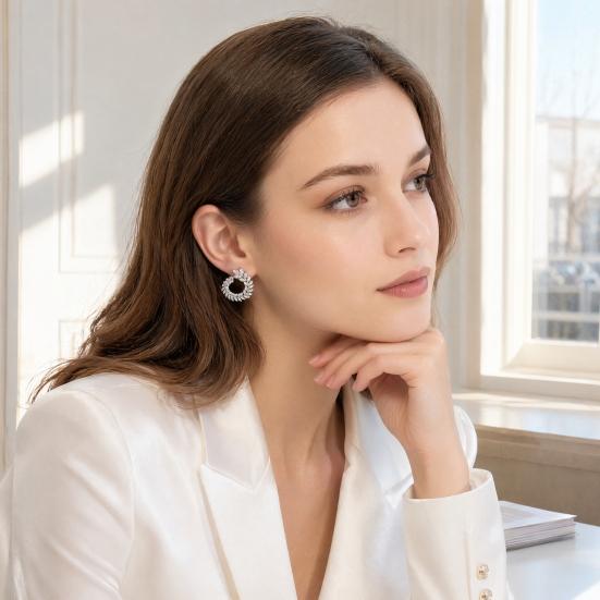Laurel Leaf Hoop Earrings for Women, Silver Plated Earrings, Elegant Circular Earrings, Fashion Jewelry for Party Daily Wear