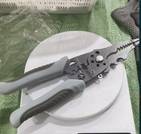 Electrician s Multifunctional Stainless Steel Wire Stripper & Crimper