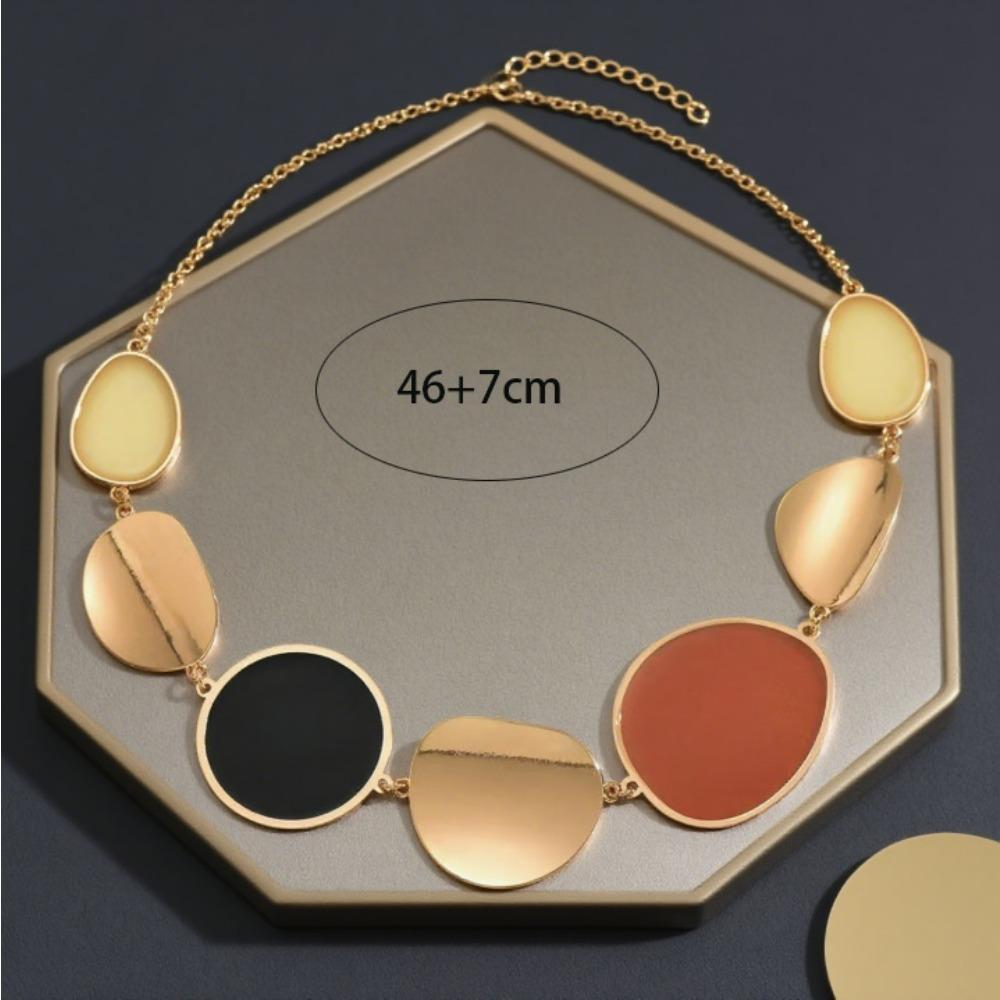 Ladies Exaggerated Wind Necklace Geometric Disc Asymmetrical Splicing Necklace Personalized Neck Chain Trendy Item Jewelry