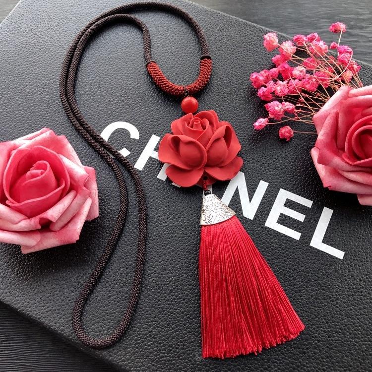 Neoclassical Chinese red cinnabar fringed necklace retro fashion long versatile sweater chain four seasons ethnic style accessories