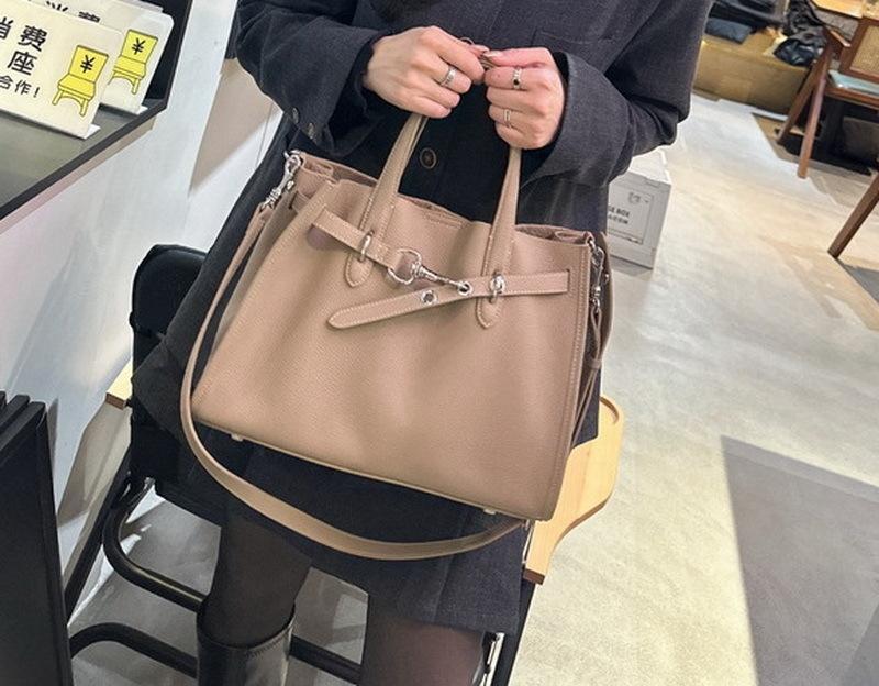 Tote Bag Women's 2025 New Leather First Layer Cowhide Versatile Premium Large-capacity Shoulder Portable Messenger Commuter Bag