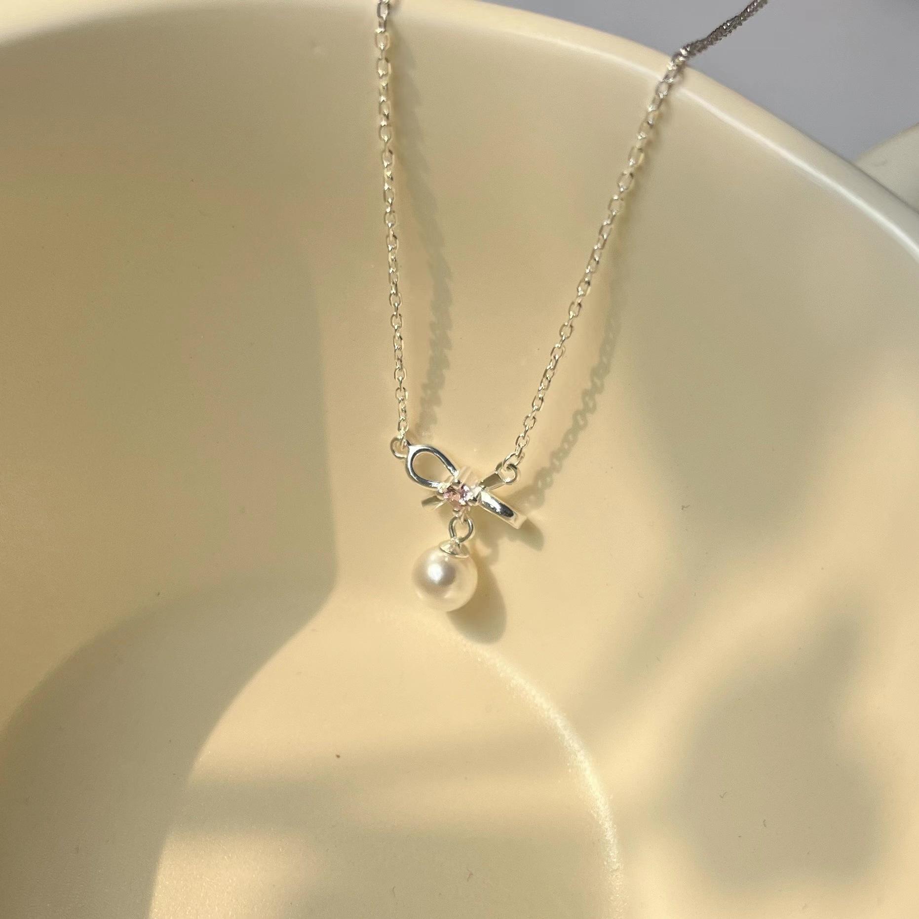 Small and fresh temperament S925 sterling silver bow bead necklace female sweet pink diamond collarbone chain 925 sterling silver