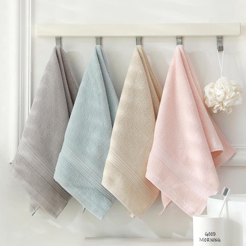 Asciugamani Set da 3 Asciugamani da Bagno Premium, (33 x 73cm) 100% Cotone Filato ad Anello, Asciugamani Leggeri e Altamente Assorbenti ad Asciugatura Rapida, Perfetti per l'Uso Quotidiano