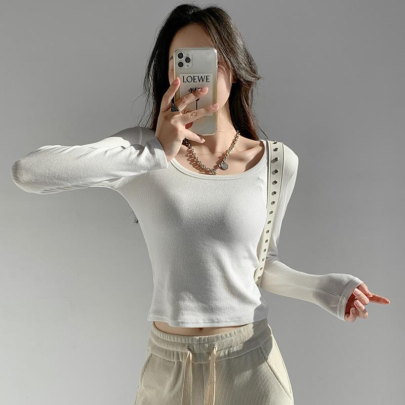 Neueste koreanische Version Frühling und Sommer Design Sinn Vielseitig Ausländischer Stil Herbst und Winter Poliert Langarm T-Shirt Rundhalsausschnitt Schlankes Oberteil