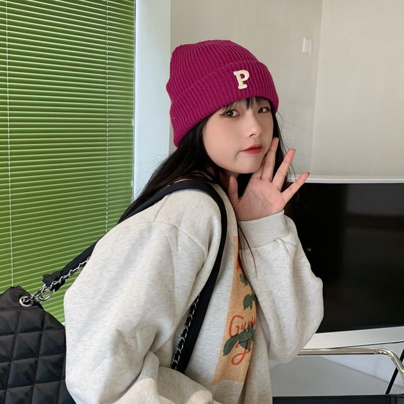 White plum color embroidery P letter knitted wool hat autumn and winter warm cold hat with ins fashion single item multi-color