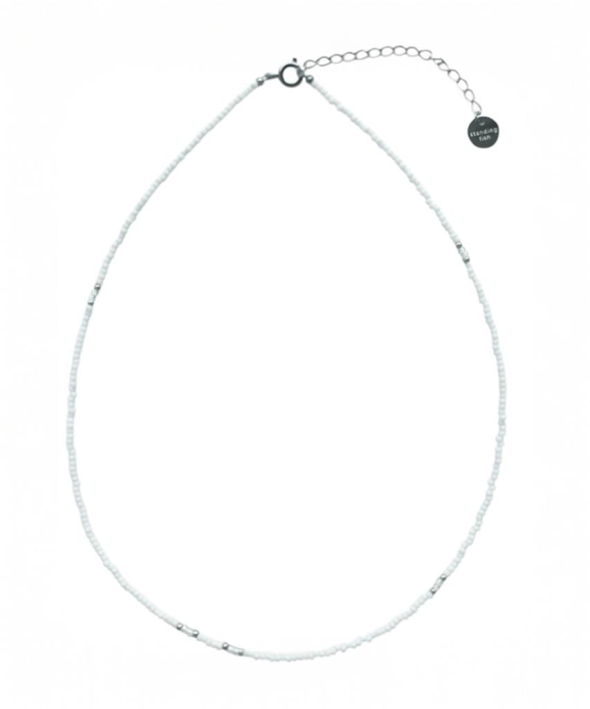 Standingfish Silver Point Necklace (White)
