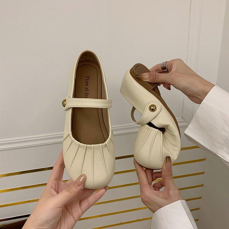 Autumn and Winter Lady Shoes Spring Rustic Pleated Soft Bottom Moe Big Head Commuting Women's Shoes
