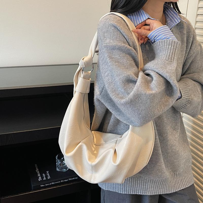 Large Capacity Hobo Bag Women's Vintage Pleated Shoulder Bag Commuter Crossbody Bag