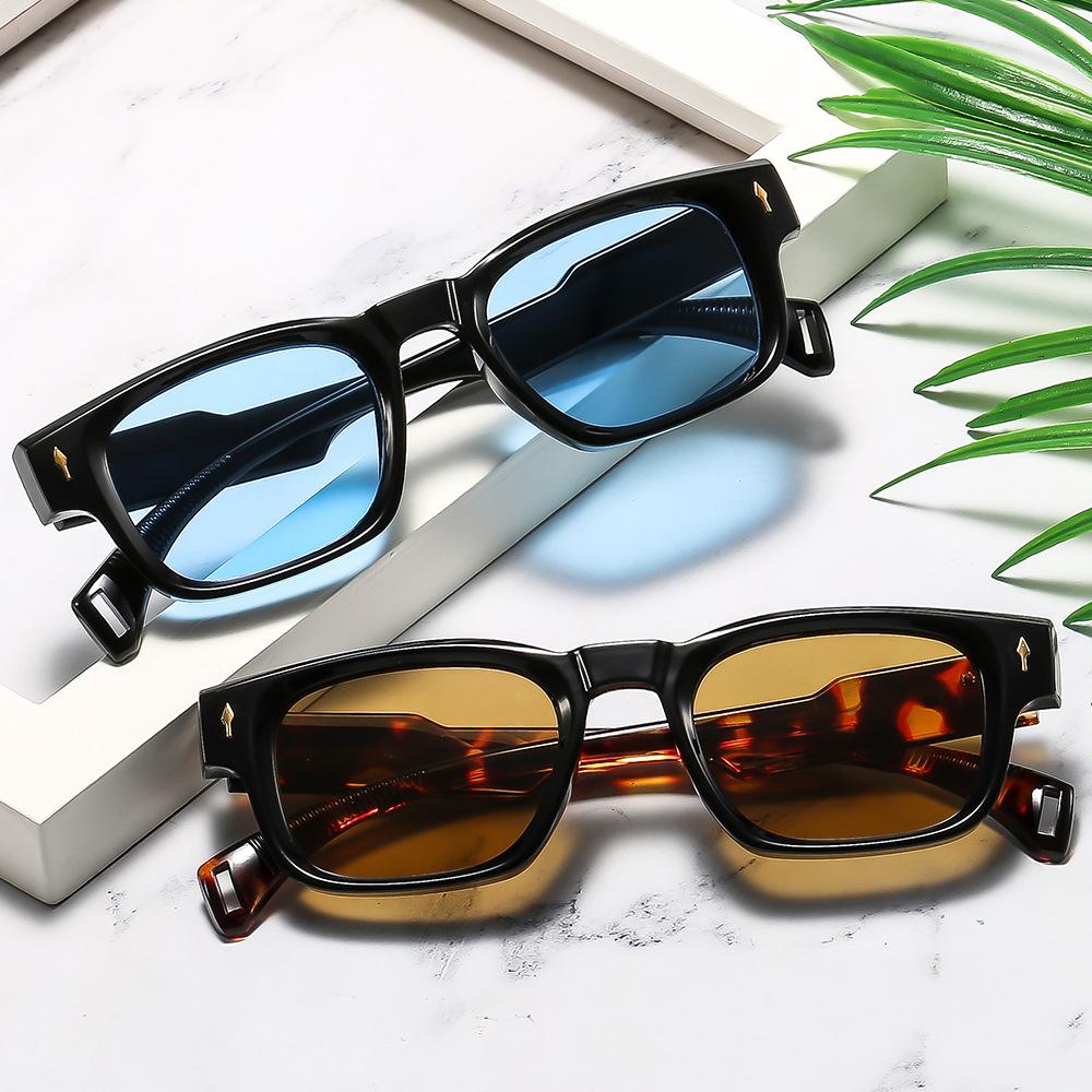 Classic Vintage Rivet Arrow Punk Square Sunglasses Women For Men Male Popular Sun Glasses Outdoor Luxury Brand Designer Shades