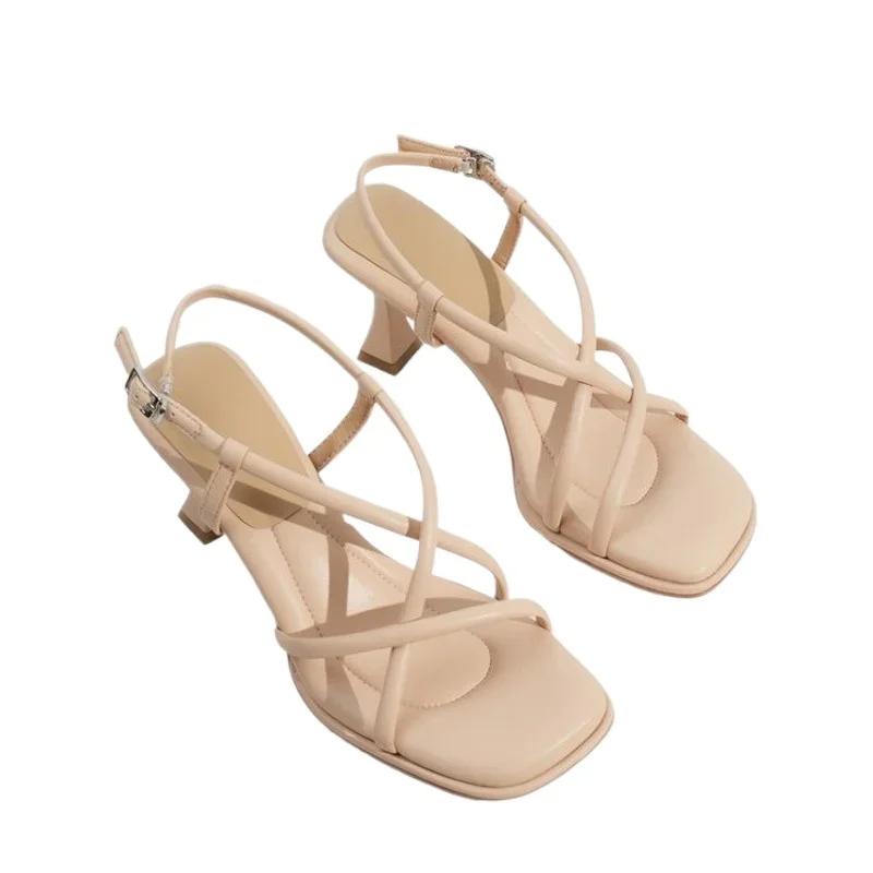 

Мода 2024 Лето Новые Простые Босоножки С Квадратным Носком Тонкий Ремешок Толстый Каблук для Женщин, Босоножки С Открытым Носком Прямой Носок для Женщин 35