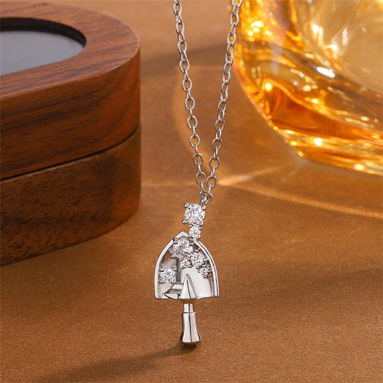 Fashiona And Creative Shovel Shaped Diamond Inlaid 925 Sterling Silver Temperament Personality Pendant Necklaces XL100